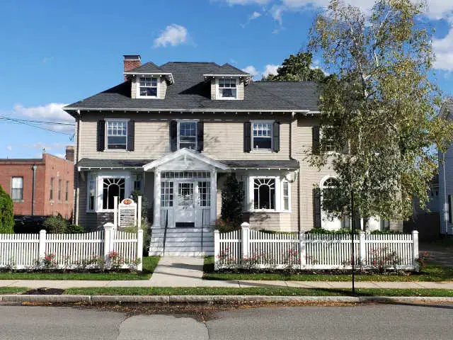 49 Myrtle St. Building